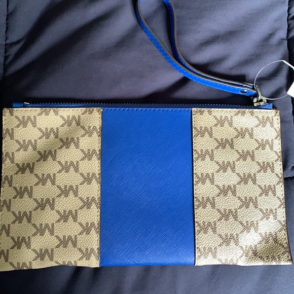 Electric blue monogram Michael Kors clutch - Picture 2 of 3